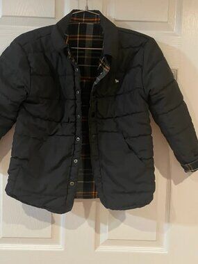 Boys Stylish 10 Fall Reversible Jacket Plaid/Black Pre Loved